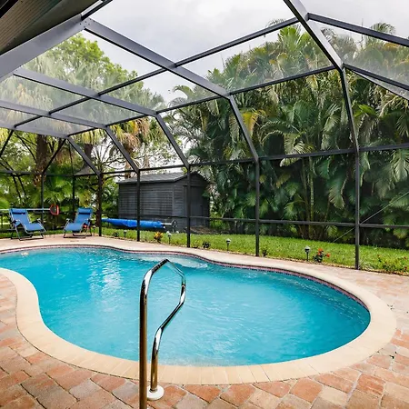 Sunny Oasis Getaway -Heated Pool-Mini Golf-Near Beach Nokomis Exterior photo