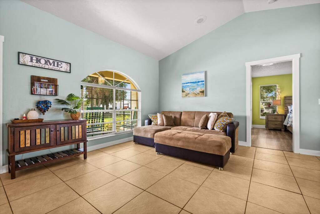 Sunny Oasis Getaway -heated Pool-mini Golf-near * Nokomis