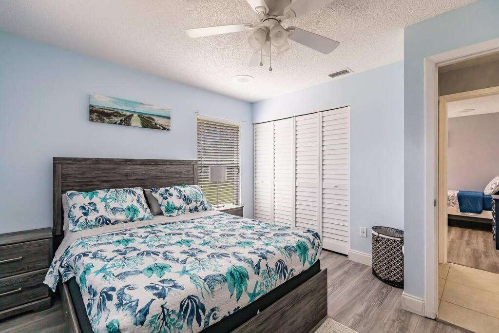 Sunny Oasis Getaway -heated Pool-mini Golf-near * Nokomis
