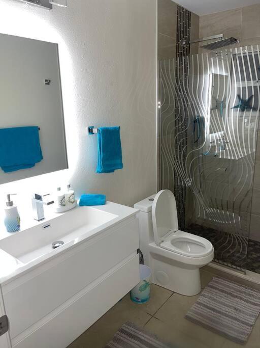 Holiday home Sunny Oasis Getaway -heated Pool-mini Golf-near