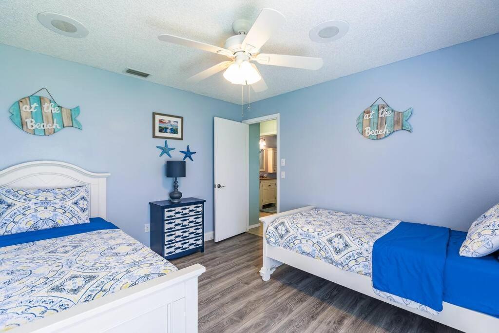 Sunny Oasis Getaway -heated Pool-mini Golf-near Holiday home Nokomis